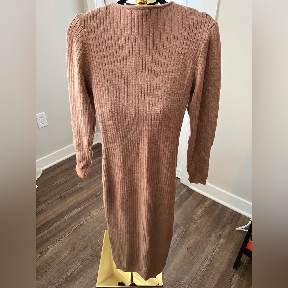 Elegant Tan Ribbed Knit Dress - Picture 5 of 6